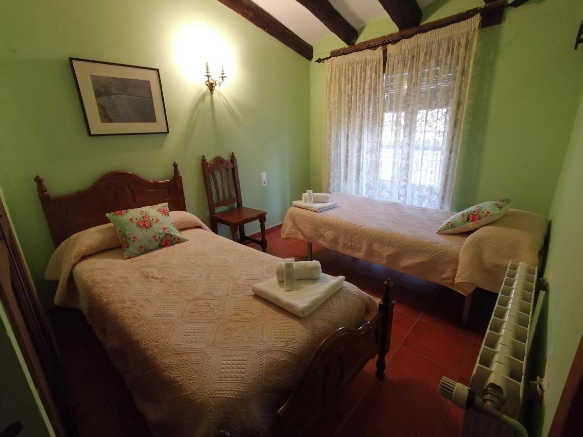 Bed and Breakfast Cal Pons Prades Zewnętrze zdjęcie